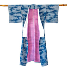 Load image into Gallery viewer, Vintage Japanese Kimono - ヴィンテージ着物