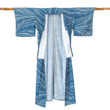 Load image into Gallery viewer, Vintage Japanese Kimono
