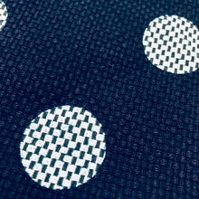 Load image into Gallery viewer, Indigo dyed Japanese Traditional Sashiko Tote Bag - 藍染め刺し子トート