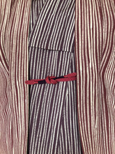 Load image into Gallery viewer, Vintage Japanese Kimono - ヴィンテージ着物