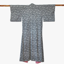 Load image into Gallery viewer, Vintage Japanese Kimono - ヴィンテージ着物