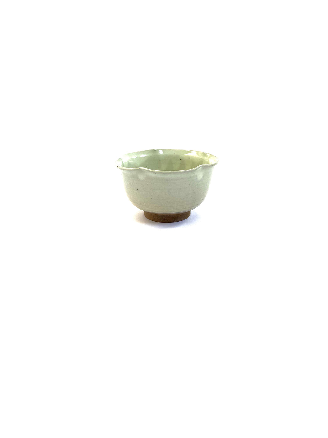 Japanese Ceramic Small Flower Bowl - 粉引輪花小鉢